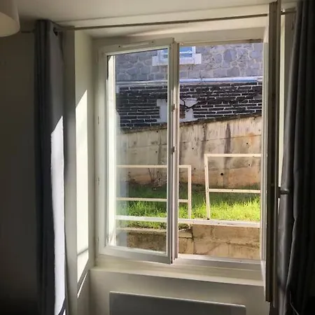 Logement A Brive - Proche De La Gare Et Du Centre Ville - Climatisation - Fibre Internet - Stationnements Gratuits Exterior photo